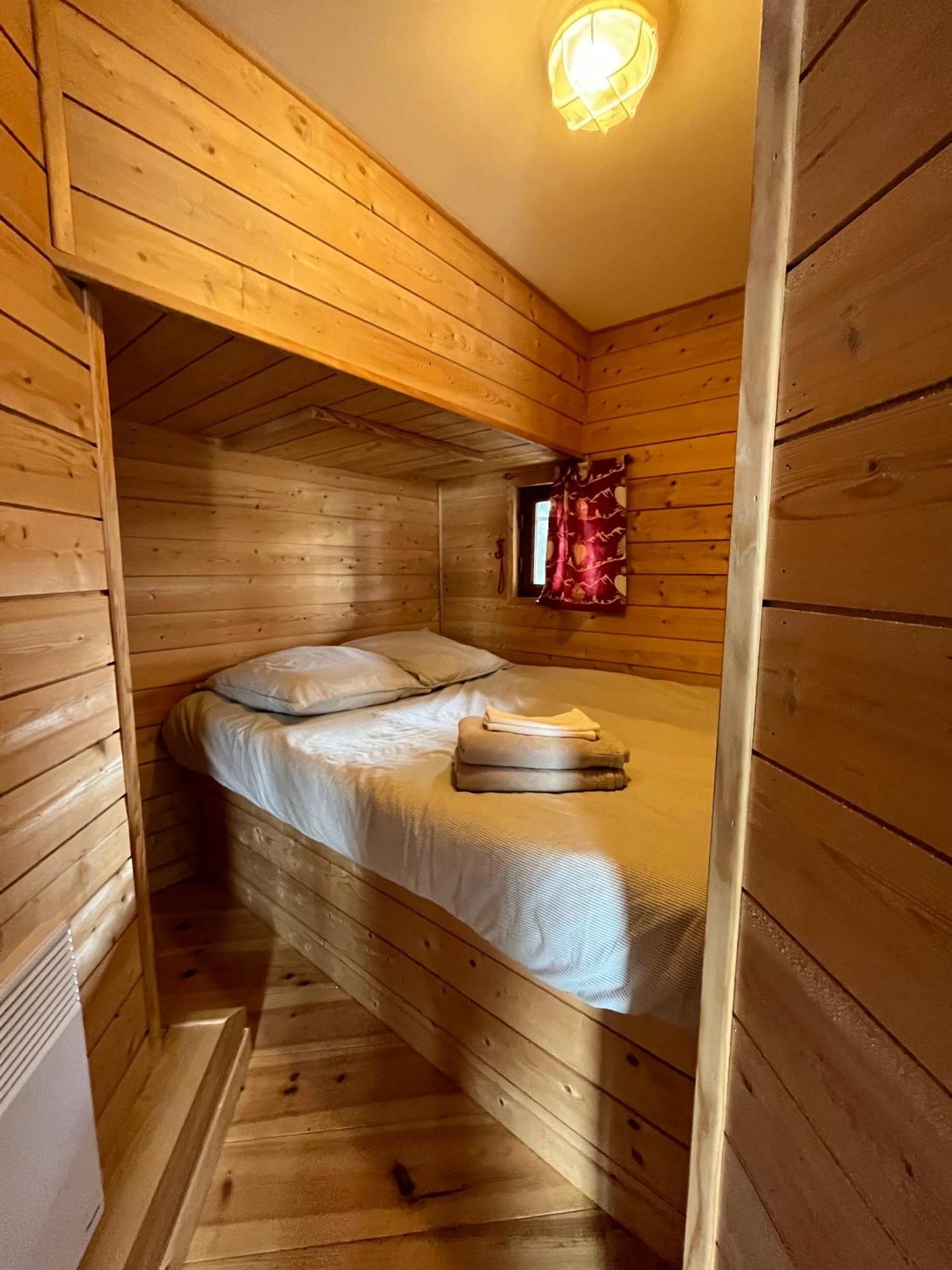 Chalet Des Myrtilles - Chalet Cosy Avec Vue Arette Extérieur photo